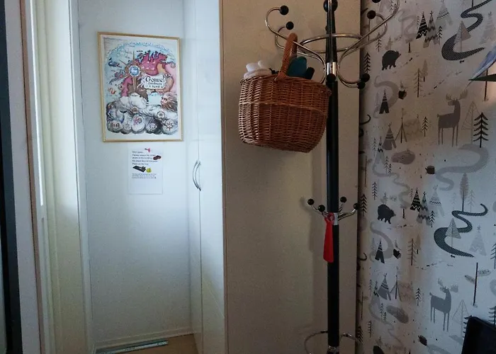Skir Corner View *
